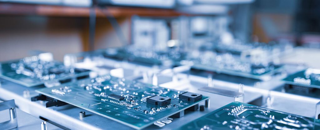 Industrie-PCs vs. Standard-PCs